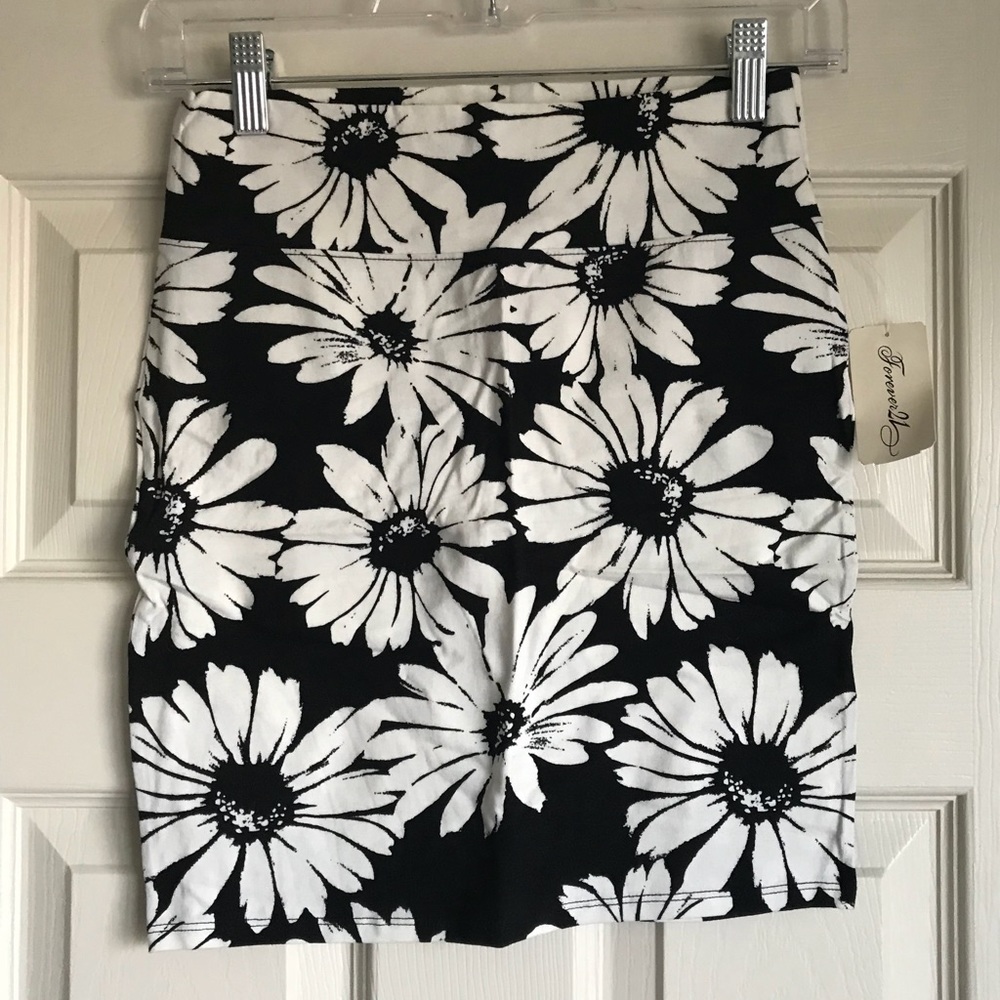 NWT Forever 21 Pencil Skirt